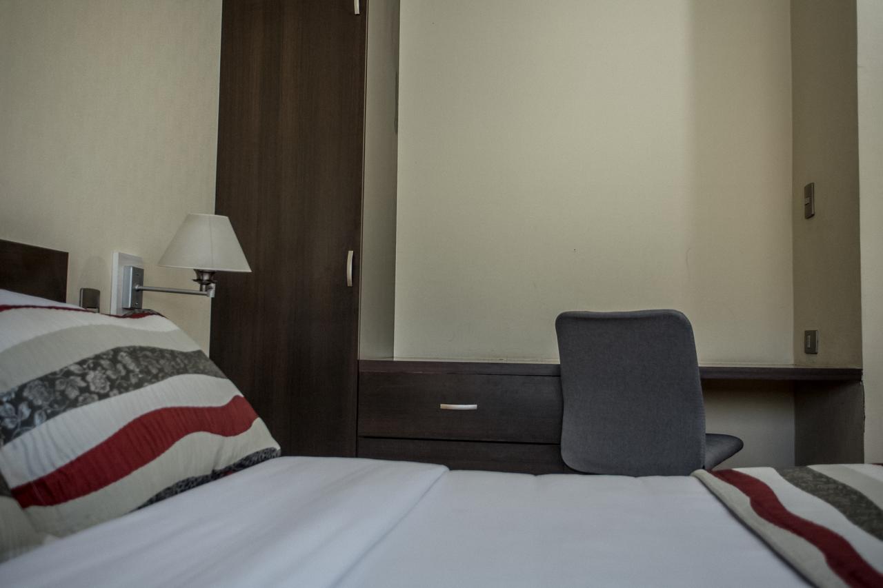 Hotel Capelli Express Talca  Zewnętrze zdjęcie